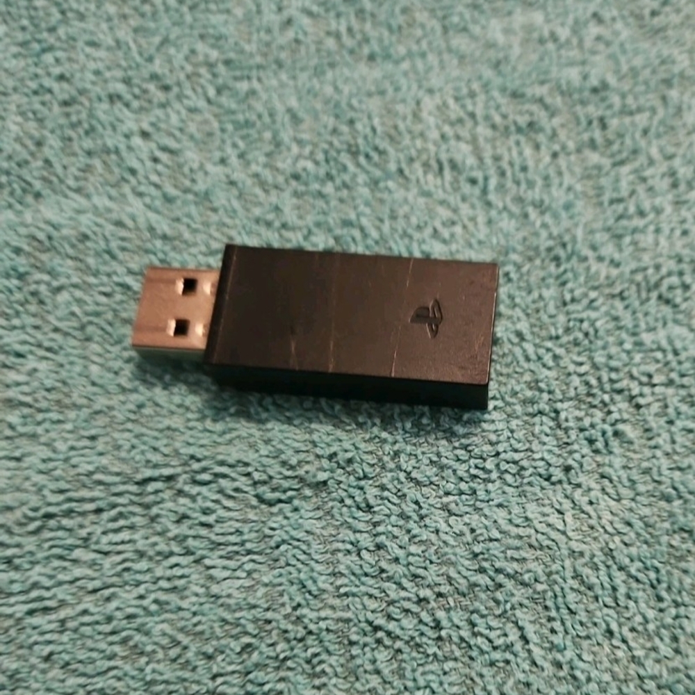 USB Dongle Receiver CECHYA-0082 & Adapter Sony PlayStation Wireless Headset PS4